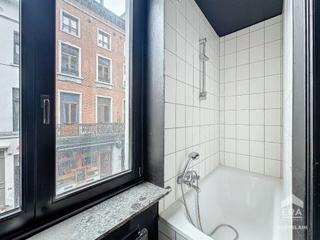 IXELLES - CHARMANT GEMEUBILEERD STUDIO-APPARTEMENT VAN 36M² - Photo 4