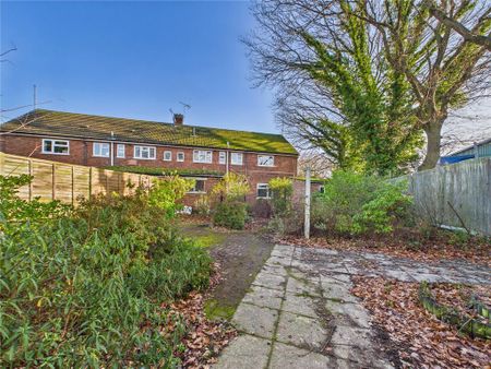 2 bedroom maisonette to rent - Photo 3