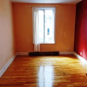 2,5 - Appartement Plateau Mont-Royal - Available - Photo 2