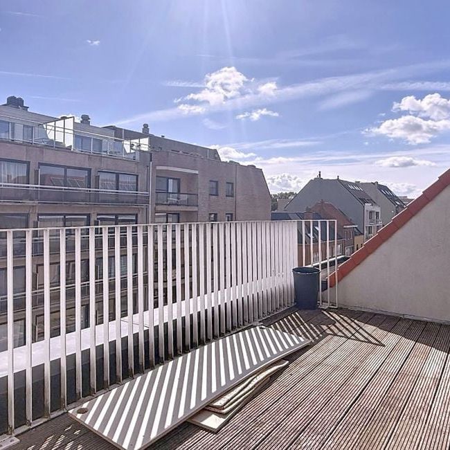 Appartement te huur in Mariakerke voor € 780 met 2 slaapkamers - Photo 1
