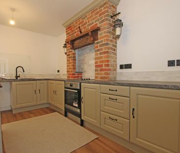 3 bedroom detached house to rent - Photo 6