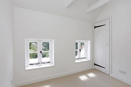 3 bedroom cottage to rent - Photo 2