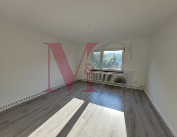 Schöne 3 - Zimmer Wohnung mit Balkon in Heppens - Photo 1