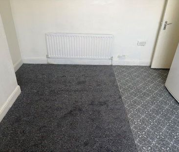 Kingsway, Luton - Photo 4