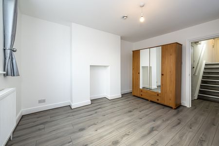 2 Bed Flat, Kilburn Lane, W9 - Photo 5