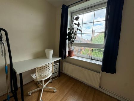 3 Bed Flat, Barnsbury Estate, N1 - Photo 4