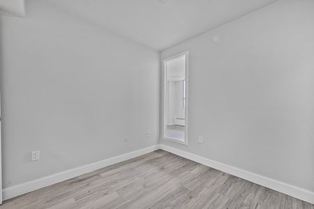 For Lease - 65 Thorncliffe Park Drive Unit# 2108, Toronto, Ontario - Photo 2