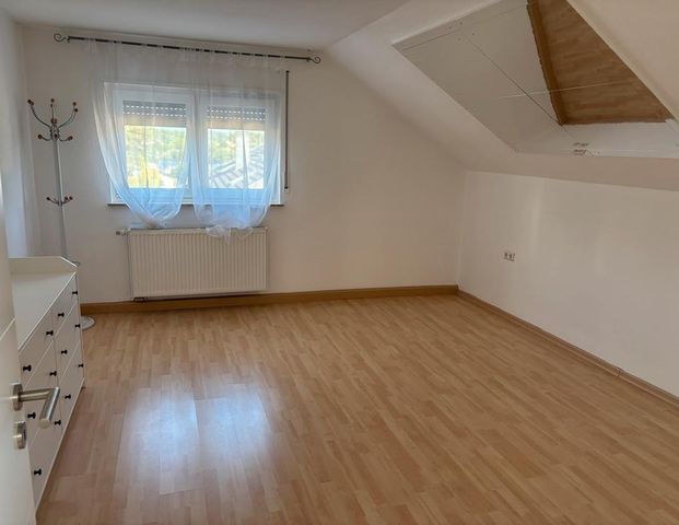 Attraktive 2-Zimmer-Dachgeschosswohnung - Photo 1