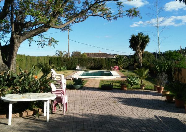 Ref. 38196 Country house