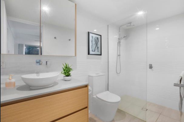 Coolangatta - Photo 1