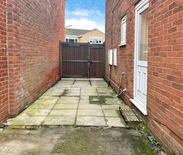 3 bedroom detached house to rent - Photo 4