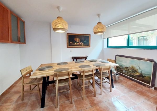 FOR RENT: SPACIOUS AND ELEGANT 4-BEDROOM BUNGALOW FOR LONG TERM