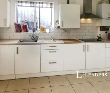 3 bedroom bungalow to rent Lymes Road, Butterton, Newcastle, Staffo... - Photo 2