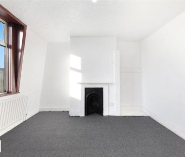 3 bedroom maisonette to rent - Photo 3