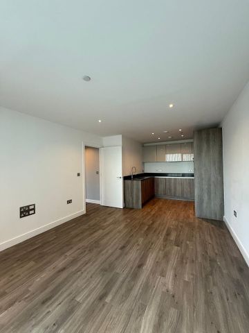 1 Bed Flat, Wheatstone House, W4 - Photo 2