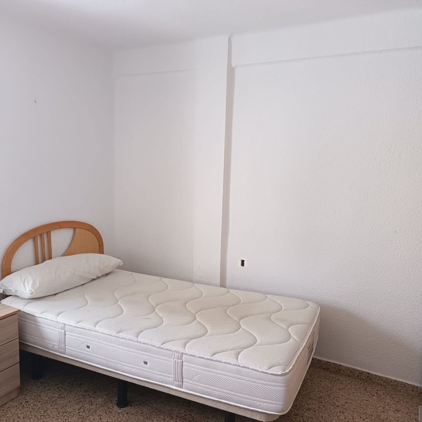 Flat - Valencia (Ciutat Jardí) - Photo 1