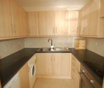 Studio Flat, Snowdon Drive, NW9 - Photo 5