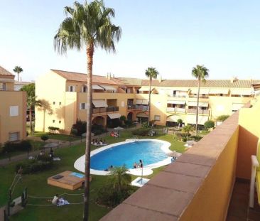 Alquiler de piso en Novo Sancti Petri - Photo 2