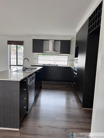 52 Edenbrook Circuit, Pakenham - Photo 5