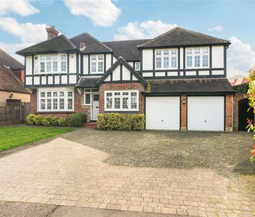 A well-proportioned and immaculately presented family home set with... - Photo 4