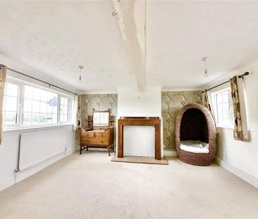 4 bedroom semi-detached house to rent - Photo 2