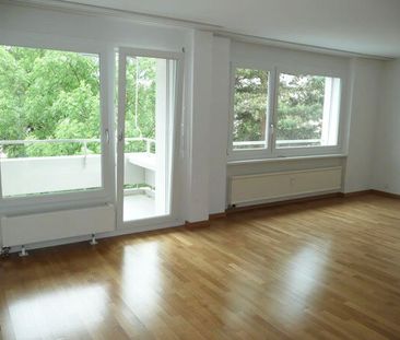 Quiet and green residential area! - Photo 1