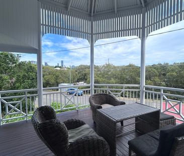 East Brisbane - Photo 5