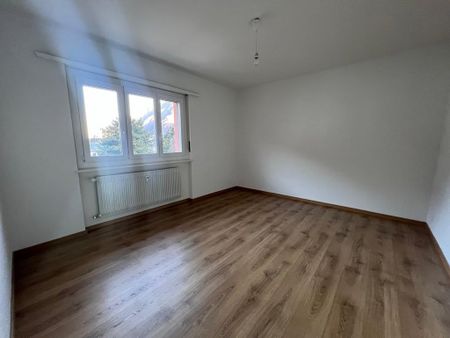 4.5 Zimmer, 84 m², 2. Stock - Foto 4