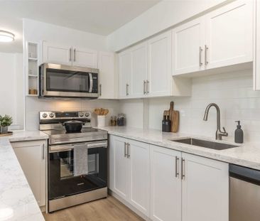 For Lease - 240 Markland Drive Unit# 403, Toronto, Ontario - Photo 2