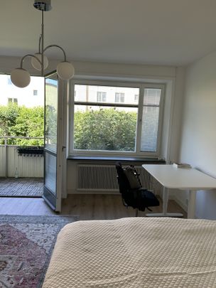 Mäster Simons väg, Solna - Photo 1