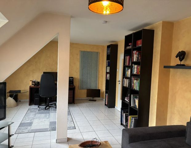 Düsseldorf-Eller: Großzügige 2-Zimmer-Dachgeschoss-Wohnung! - Foto 1