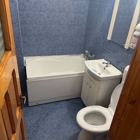 Închiriez garsoniera Arh ion mincu et 1 pret 1200 ron. Tel - Fotografie 4