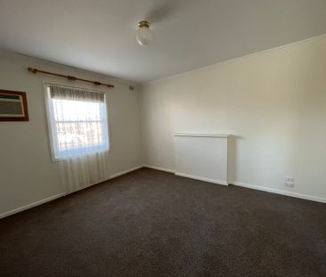 26 KNIGHT STREET, WHYALLA STUART - Photo 3
