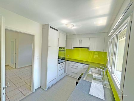 EFH in ruhiger Lage mit grossem Garten ohne Gartenarbeit - Foto 4