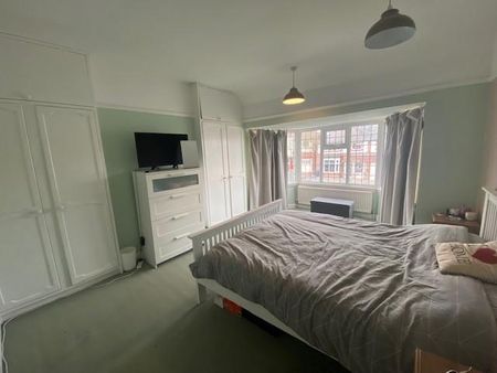 3 bedroom semi-detached house to rent - Photo 4