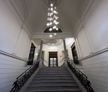 Modernes Innenstadtappartement mit Innenhof-Loggia in 1010 Wien - Photo 2