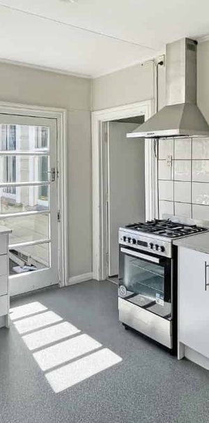 Don't judge a book by it's cover! - Photo 1