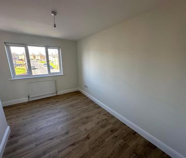 4 bedroom detached house to rent - Photo 4