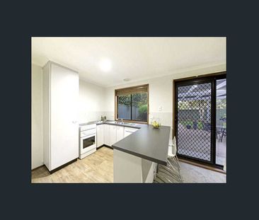 4 Camfield Place, Florey ACT 2615 - House For Rent | Domain - Photo 5