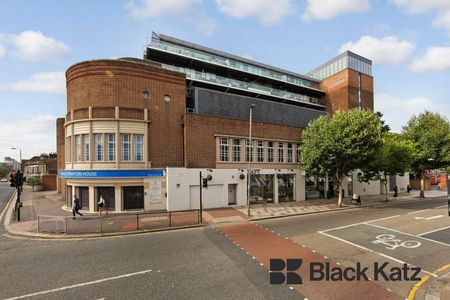 Converted Grade ll listed cinema, 700 Sq.Ft. private cinema for residents - Photo 3