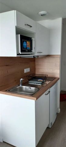 Location appartement 1 pièce - 21m² à La roche-sur-yon (85000) - Photo 2