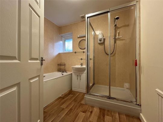 4 bedroom detached house to rent - Photo 1