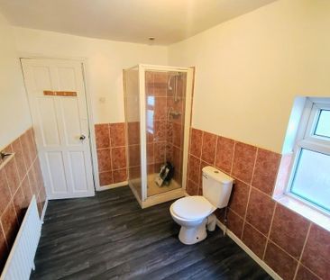 3 bedroom apartment to rent - Photo 5