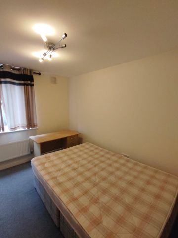 2 Bed Flat, Pavilion Close, LE2 - Photo 3