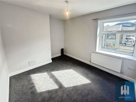 Smithy Lane, Moldgreen, Huddersfield, HD5 - Photo 3
