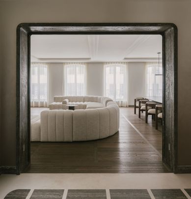 Appartement • Saint Philippe du Roule - Photo 1