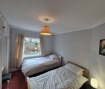 3 Bed Semi-Detached House, Amherst Crescent, BN3 - Photo 6