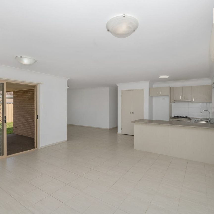 Family home - Photo 1