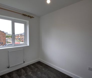 3 bedroom semi-detached house to rent - Photo 5