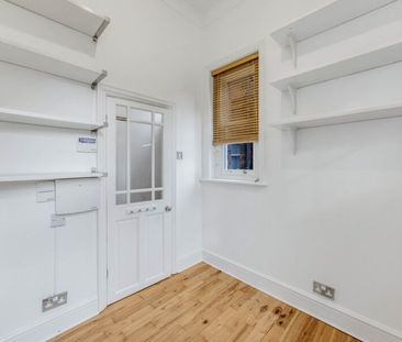 4 Bedroom House To Let - Photo 5